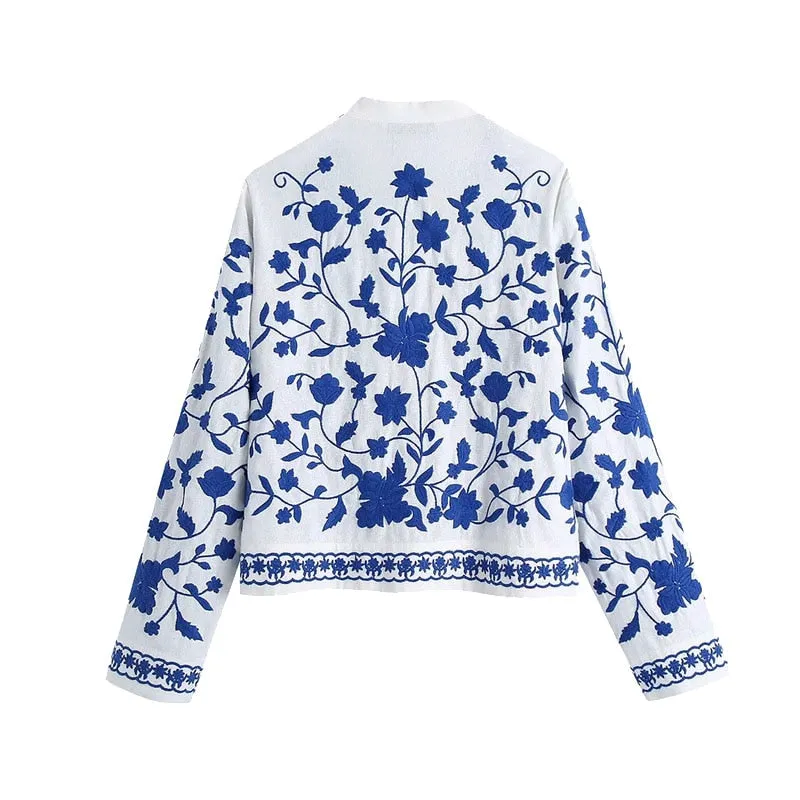 FLORAL EMBROIDERY BLOUSE