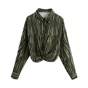 KNOT ANIMAL PRINT CROPPED BLOUSE