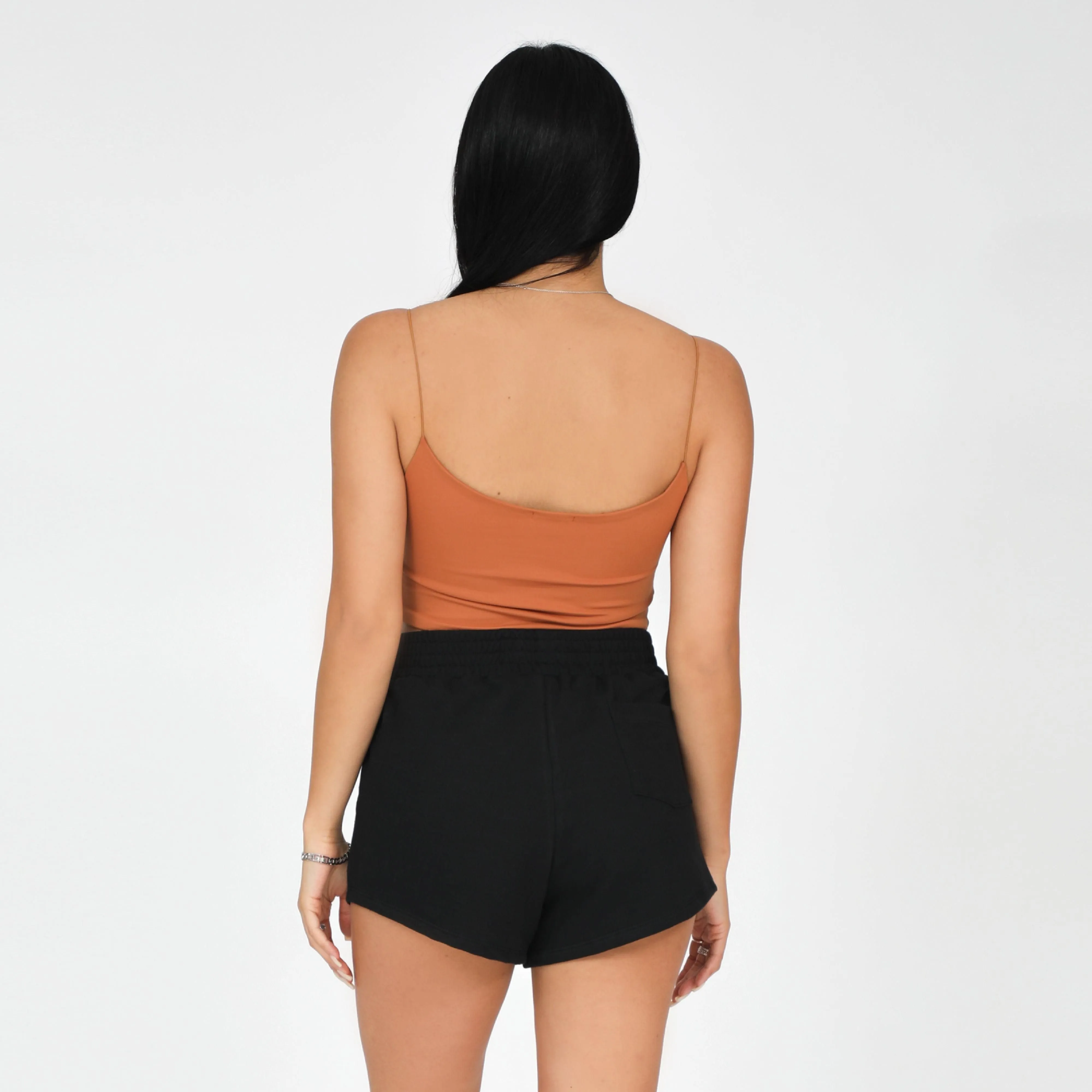 TOP ESSENTIAL CARAMELO
