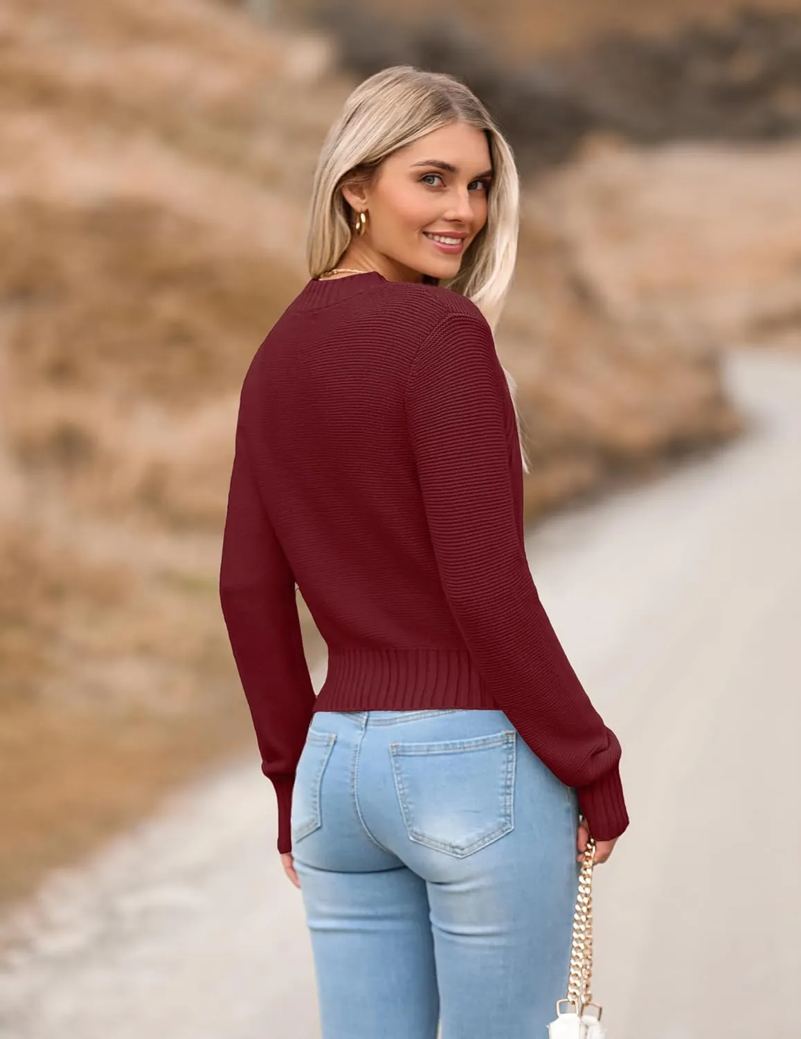 Zeagoo Women's 2024 Fall Crewneck Cropped Sweater
